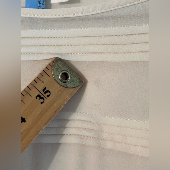 VERONICA BEARD 4 Ivory L/Sleeve Horizontal Pleat 100% Silk Luxury Blouse CLEAN - Picture 12 of 12